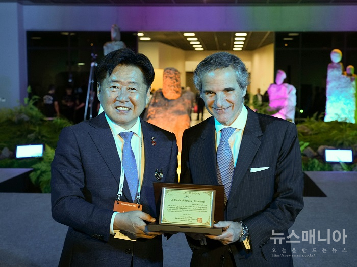 b41a2-6a3cb4f606115-1550bcbf50b3454c1f0e69a6fafefd12e48d03bd.jpg