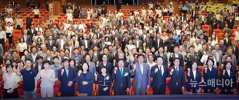 b41a2-6a44d486a4d25-4586e7e5d77162e790b5c0aa53175415e5775ad3.jpg